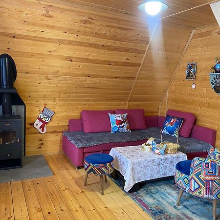 Cottage Mida Μέστια Εξωτερικό φωτογραφία