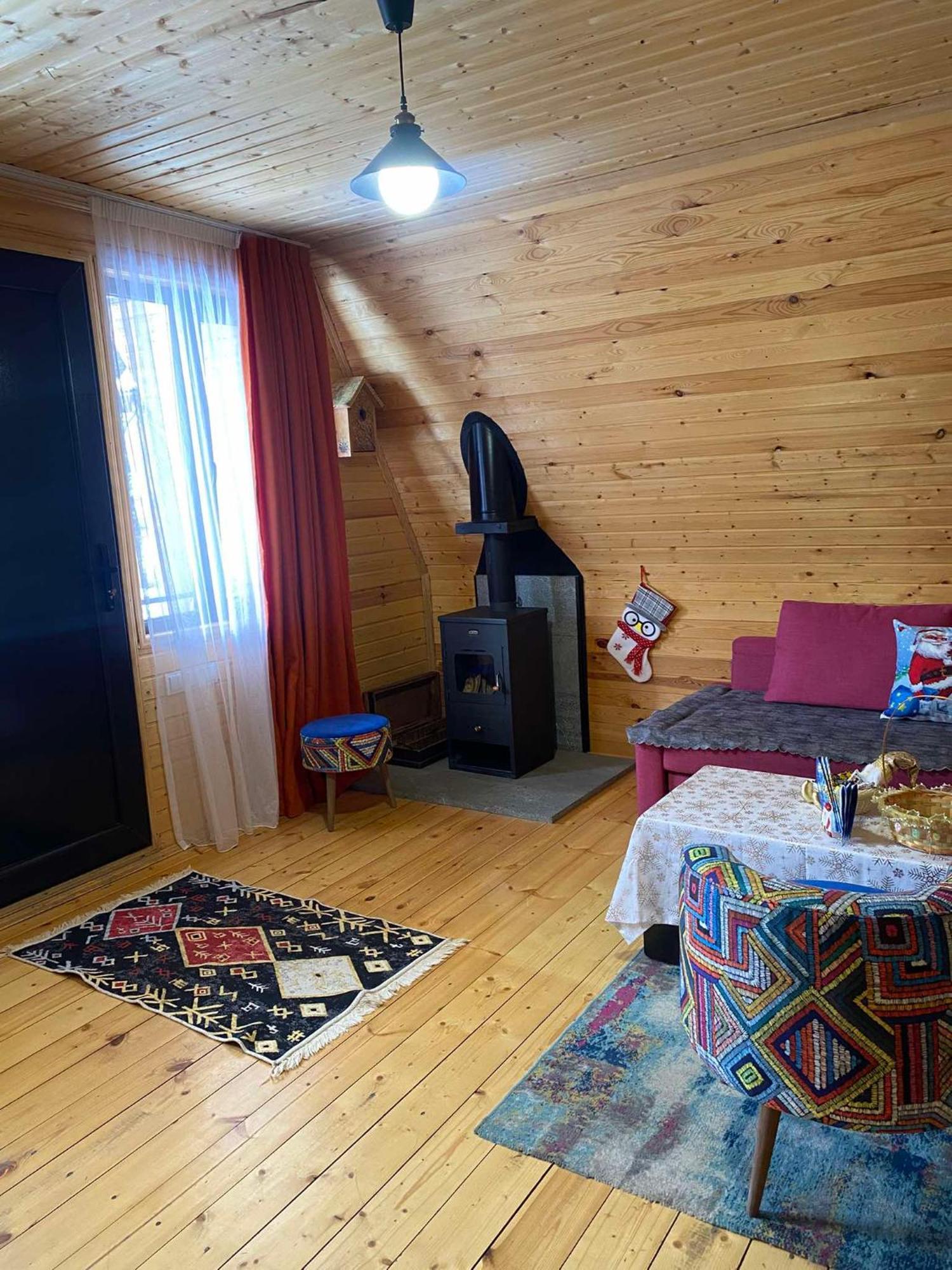 Cottage Mida Μέστια Εξωτερικό φωτογραφία
