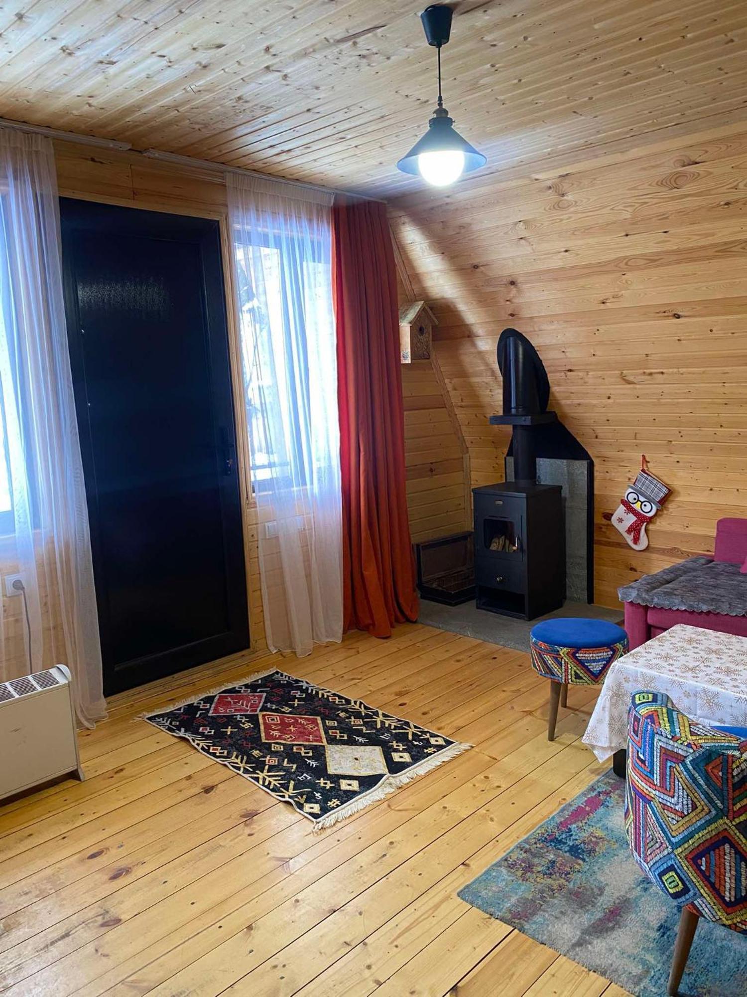 Cottage Mida Μέστια Εξωτερικό φωτογραφία